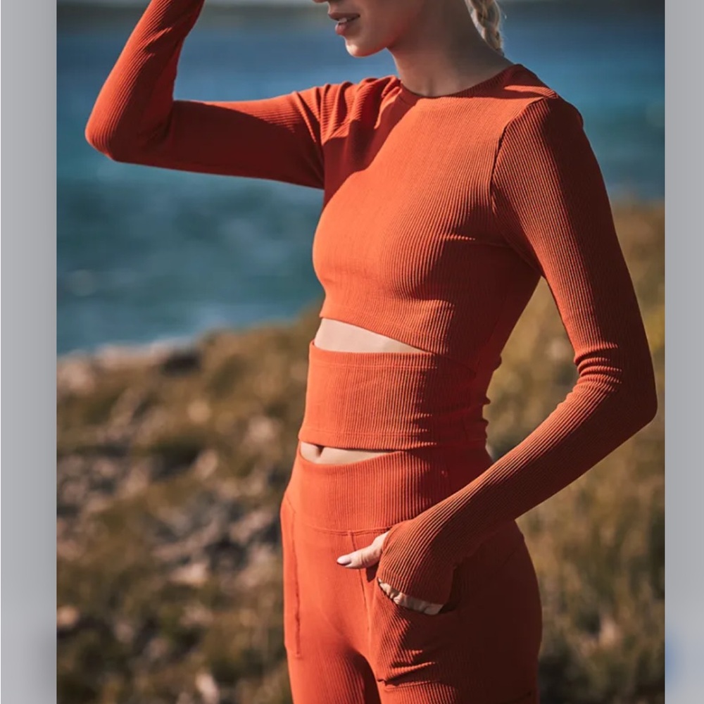 DEVON WINDSOR Orange Long Sleeve Top
